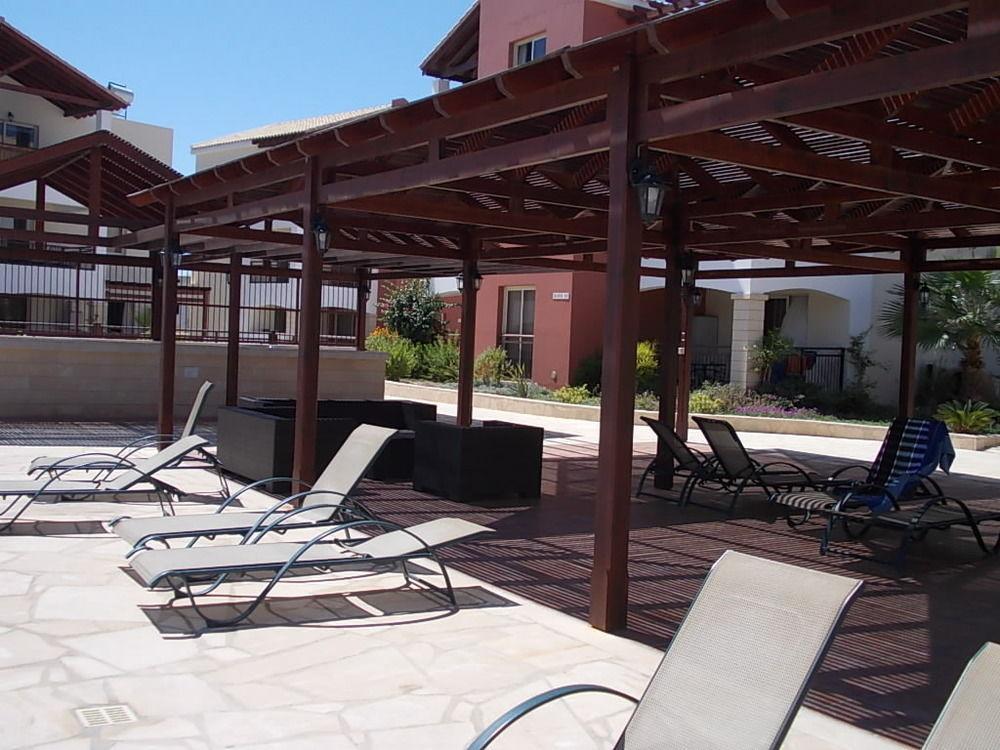 Adriana Holiday Resort Paphos Exterior photo
